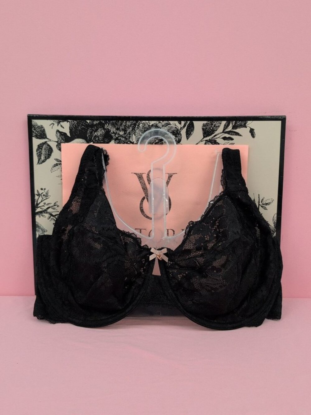 Victoria Secret The Fabulous Full Cup Lace Unlined Underwired Bra 40G Black